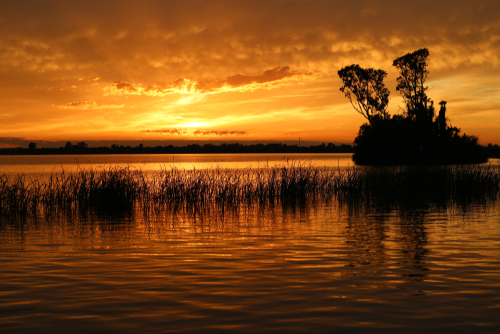 Best places Victoria sunset views - Lake Mulwala