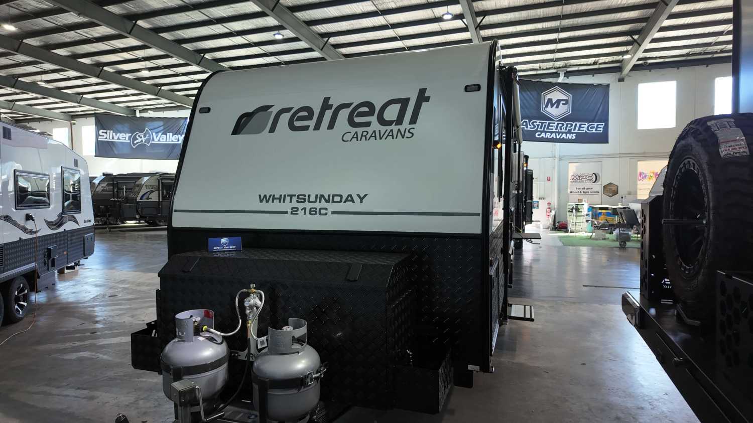 RETREAT 216C WHITSUNDAY LARGE ENSUITE RC5935