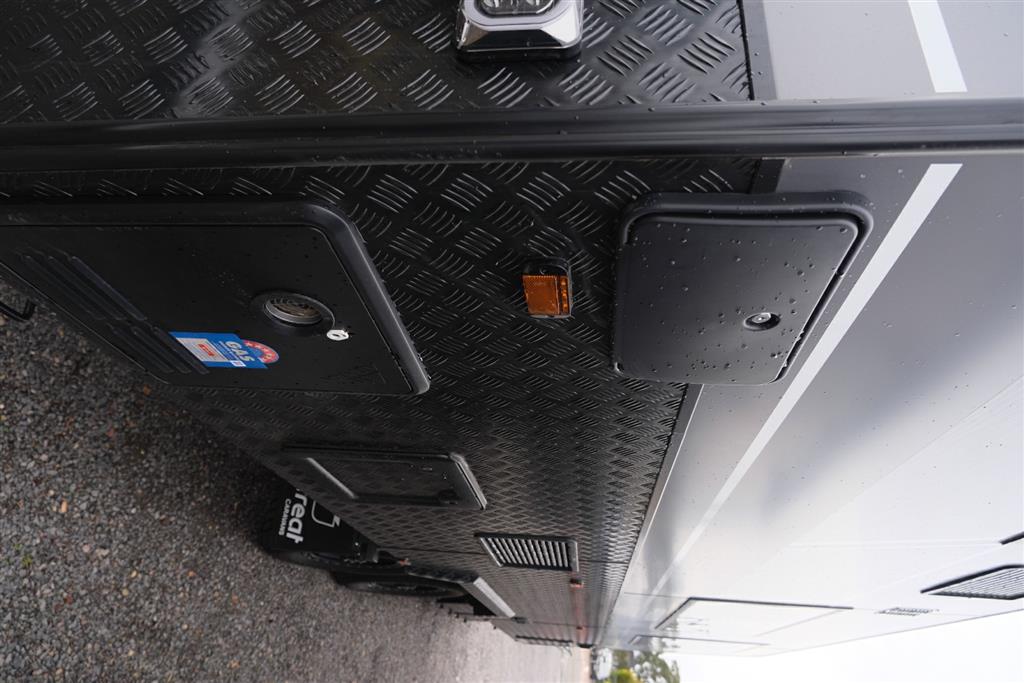 Fraser 210CLRC Off Road 24