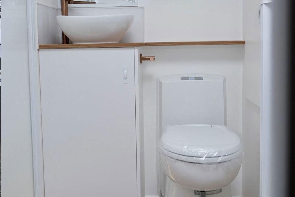 Whitsunday XE 219BSE 9