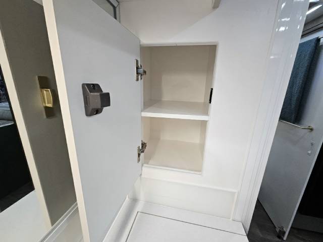 Fraser 210R CL RC 27