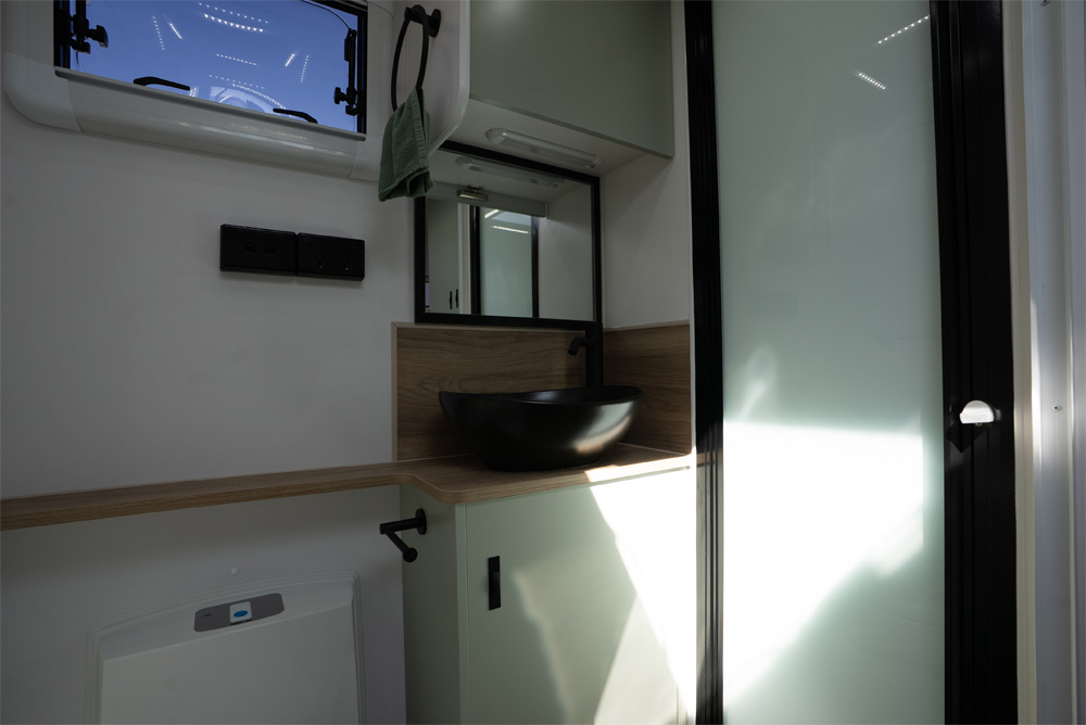 Retreat Bribie 194B 8