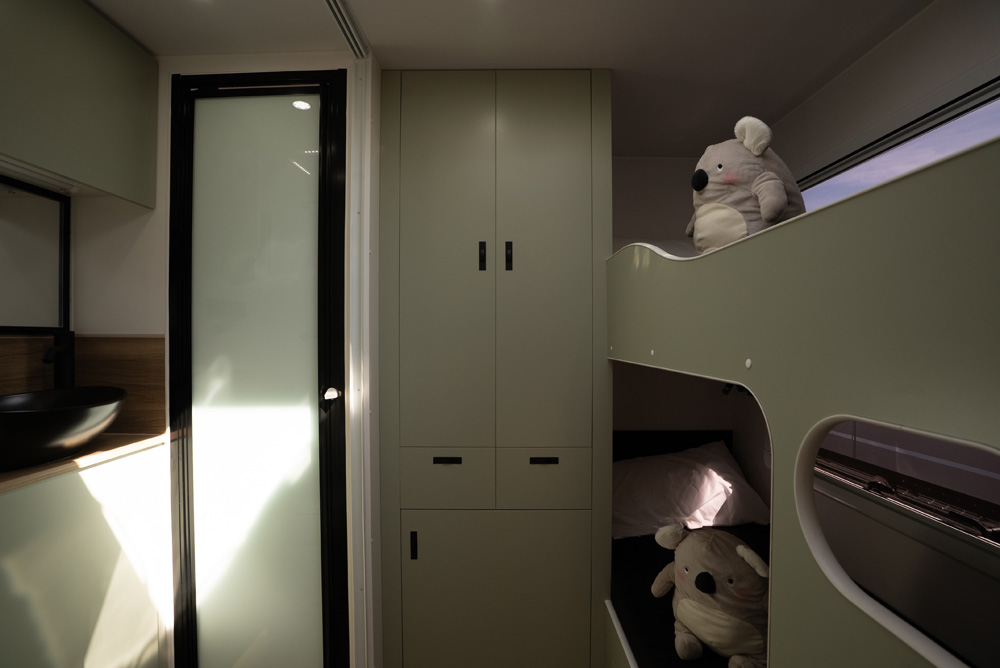 Retreat Bribie 194B 9