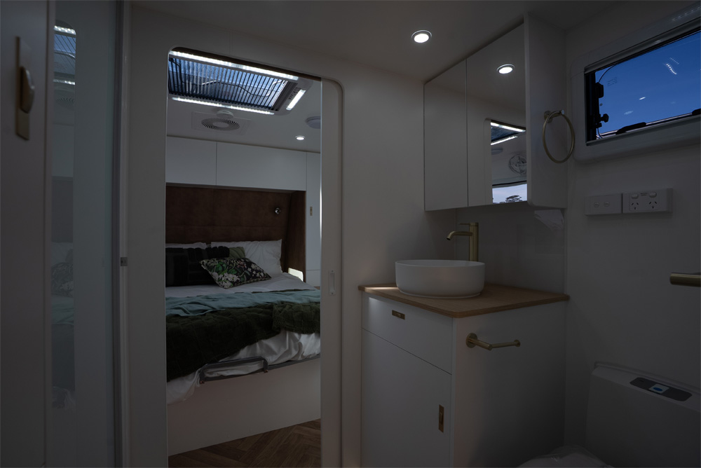 Retreat Fraser 213R 6