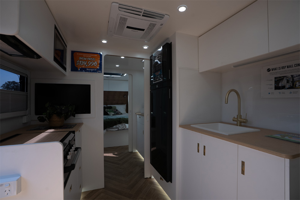 Retreat Fraser 213R 9