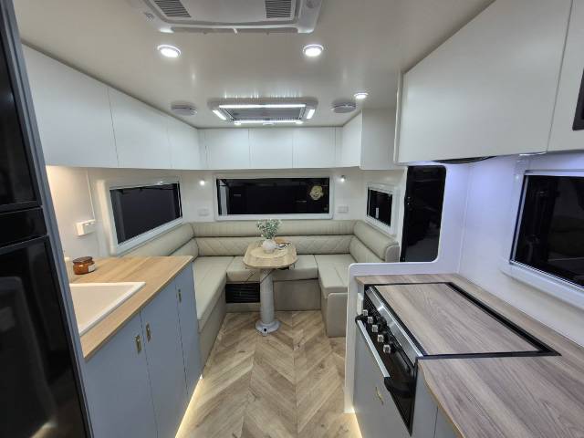 Retreat Fraser 226R 4