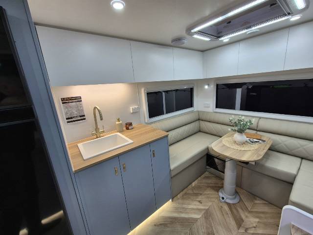 Retreat Fraser 226R 6