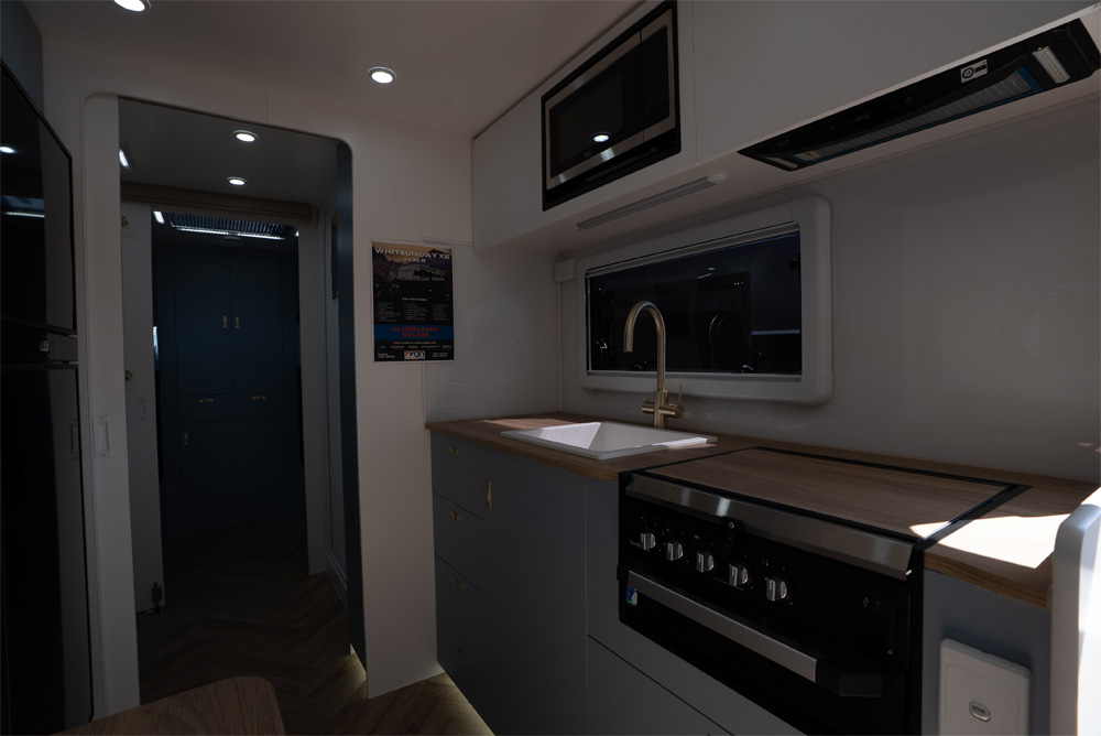 Retreat Whitsunday 243CB 9